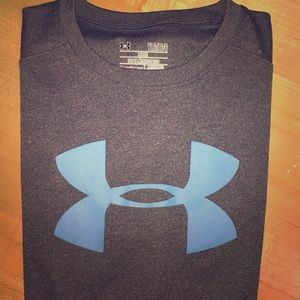 Under Armour sleeveless shirt boy